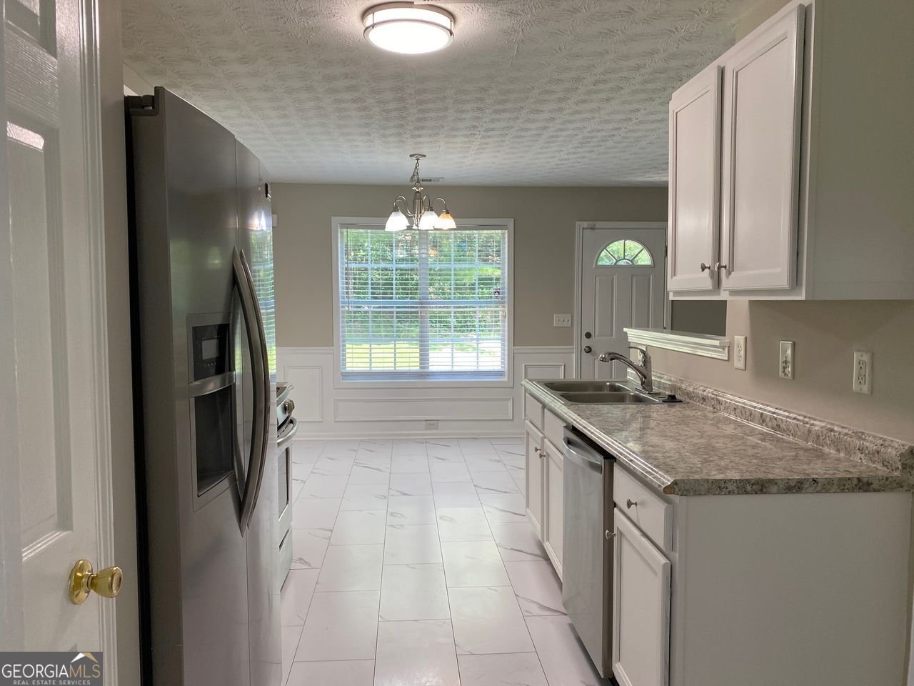 646 Lakes Circle Lithonia - 11