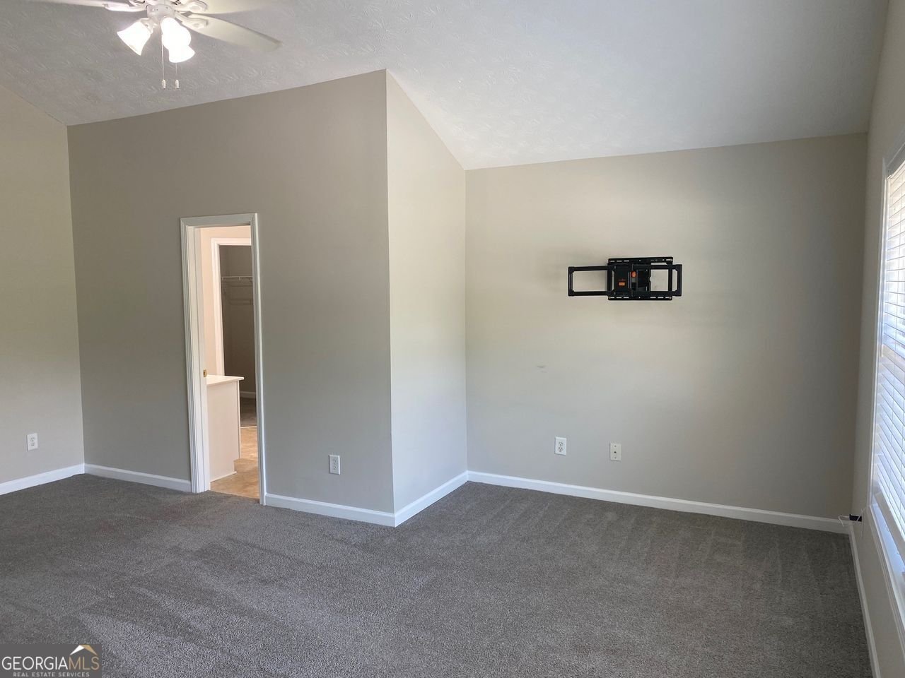 646 Lakes Circle Lithonia - 23