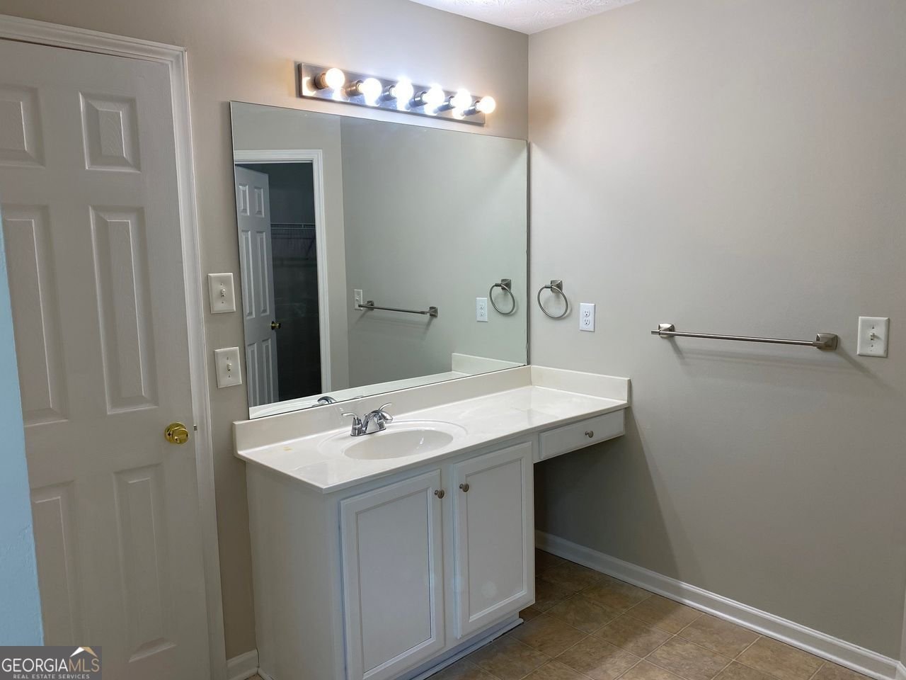 646 Lakes Circle Lithonia - 26