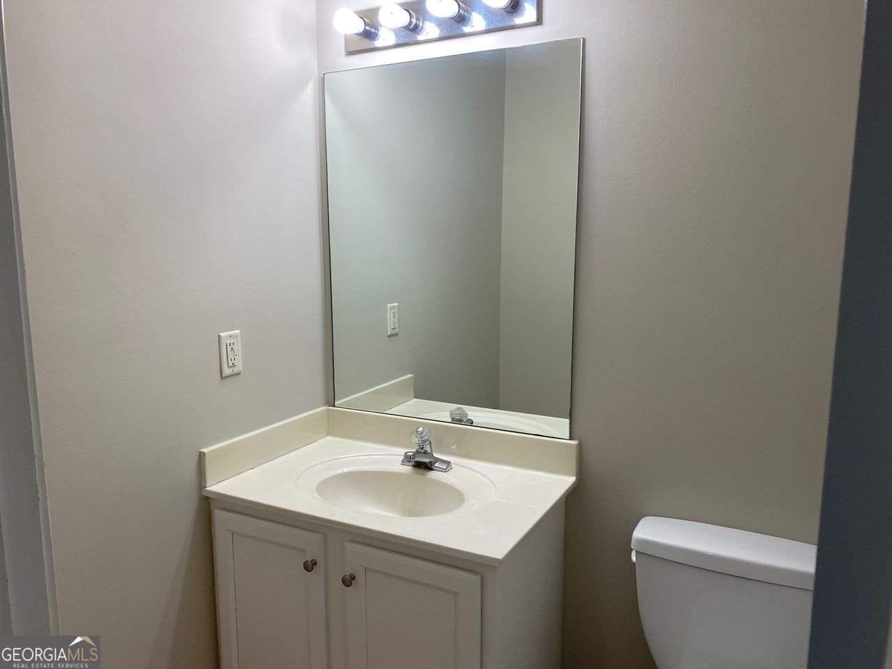 646 Lakes Circle Lithonia - 34