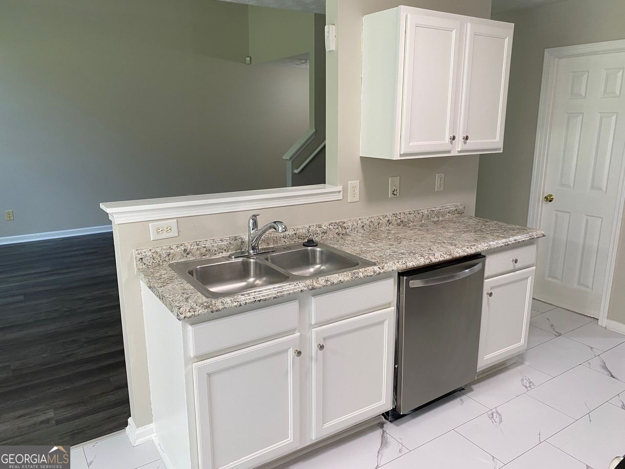 646 Lakes Circle Lithonia - 8