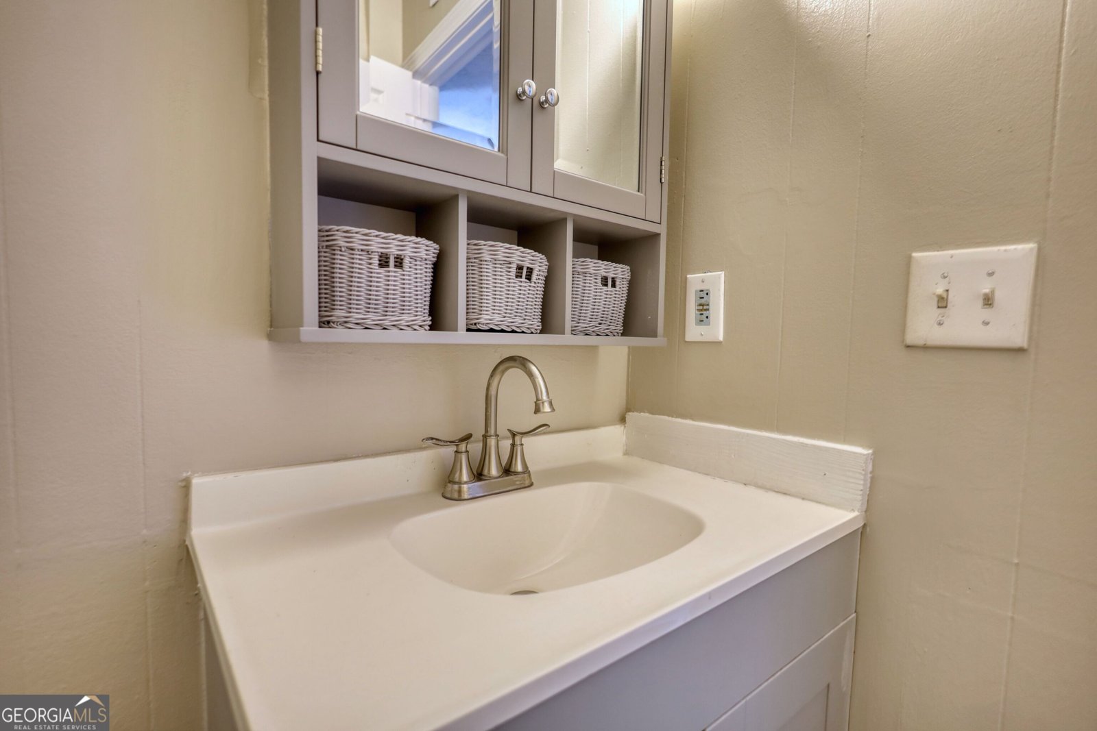 11 Grove Lane Hampton - 35
