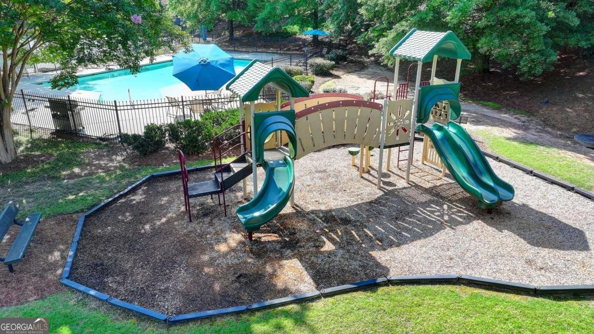 5965 VISTA BROOK Drive Suwanee - 79