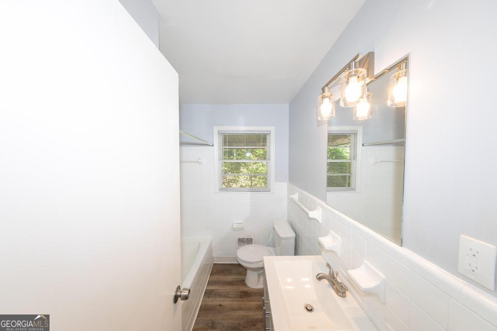 5952 Medlock Avenue Austell - 24