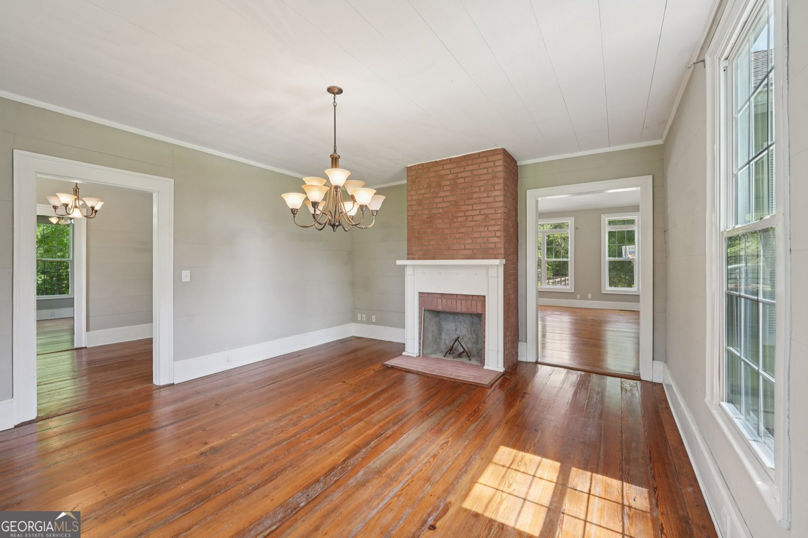 21285 Highway 18 Zebulon - 29