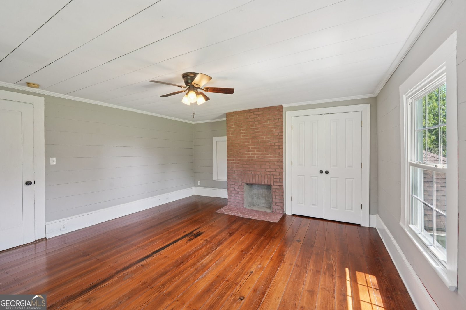 21285 Highway 18 Zebulon - 55