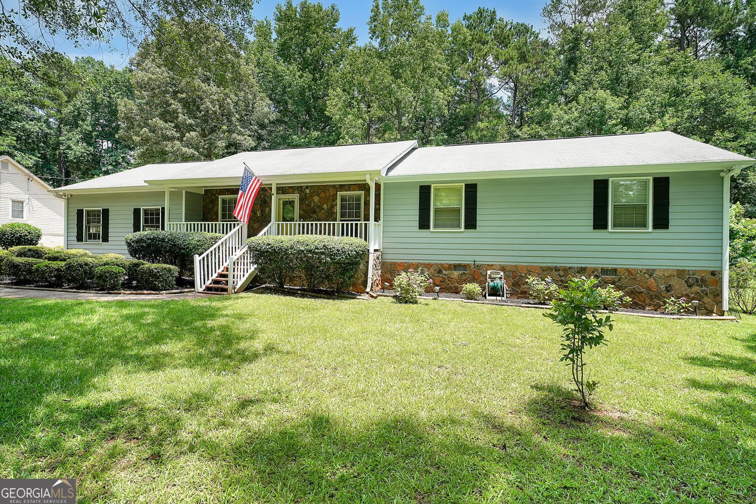 180 Kim Trail Trail Stockbridge - 1