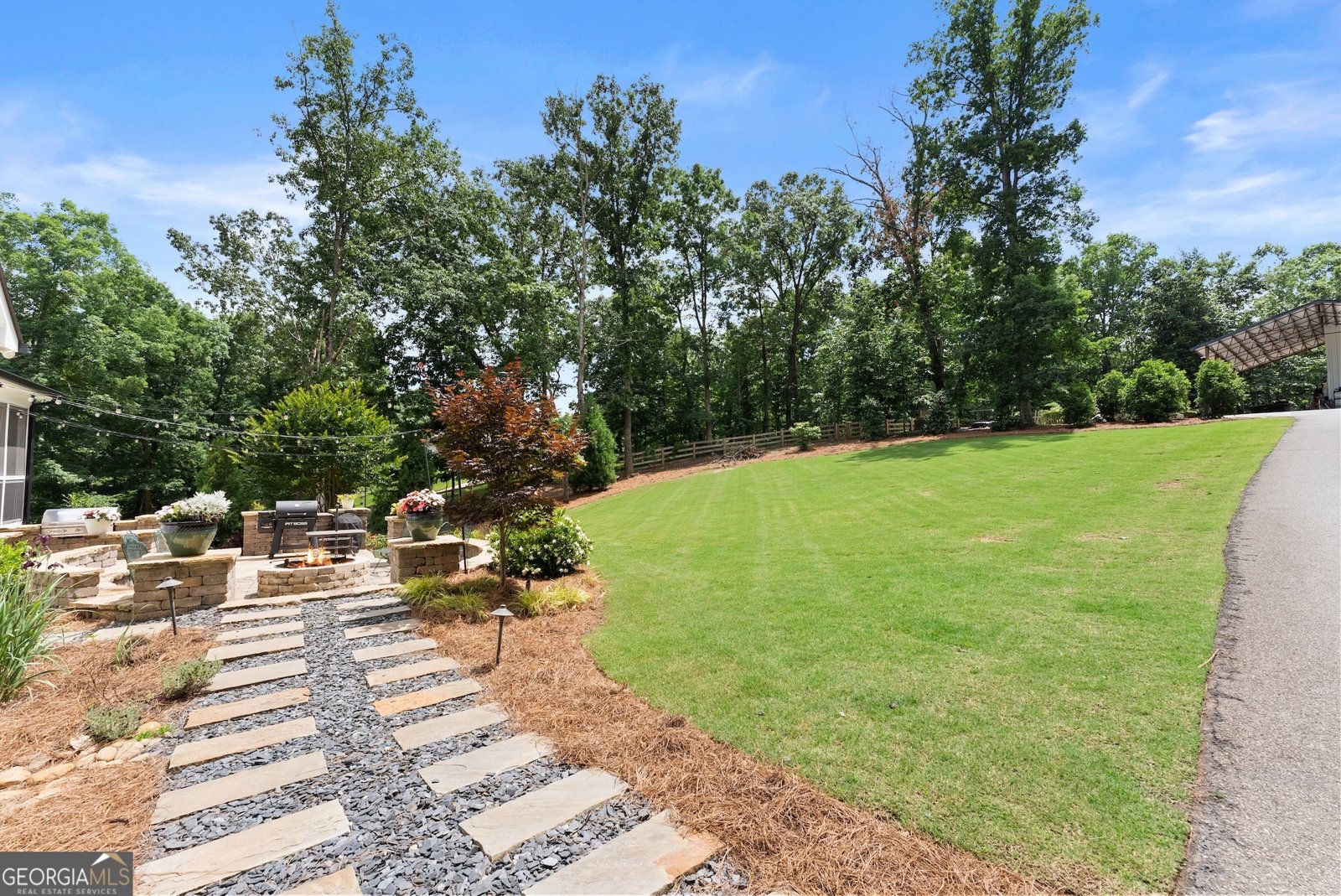 4813 Jess Helton Road Gainesville - 77