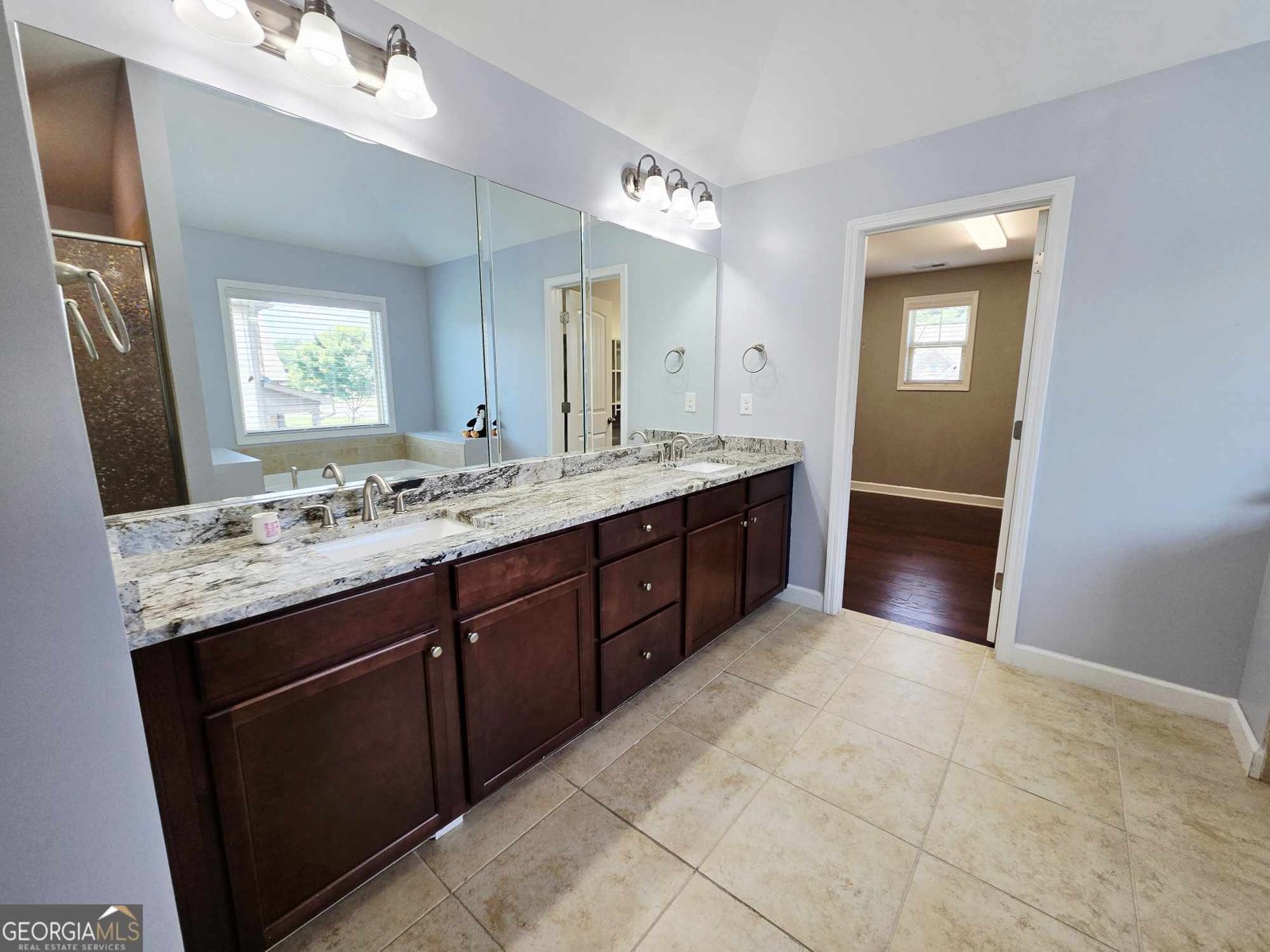 206 Birchin Drive Woodstock - 33