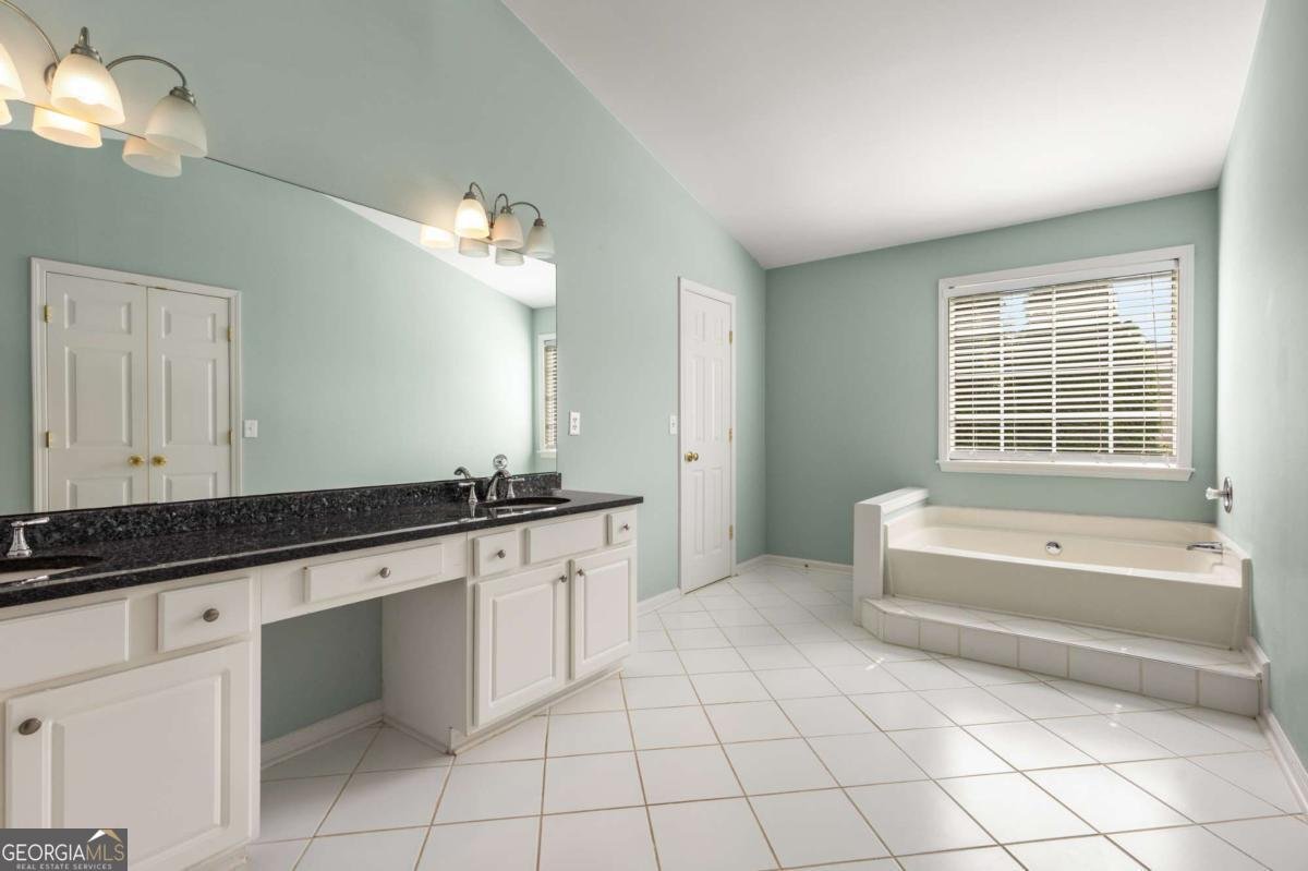5035 FOXBERRY Lane Roswell - 11
