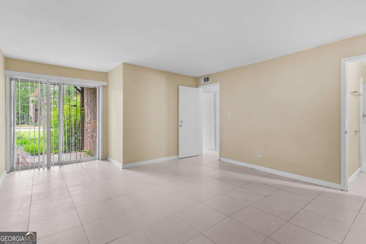 115 Camelot Drive Atlanta - 27