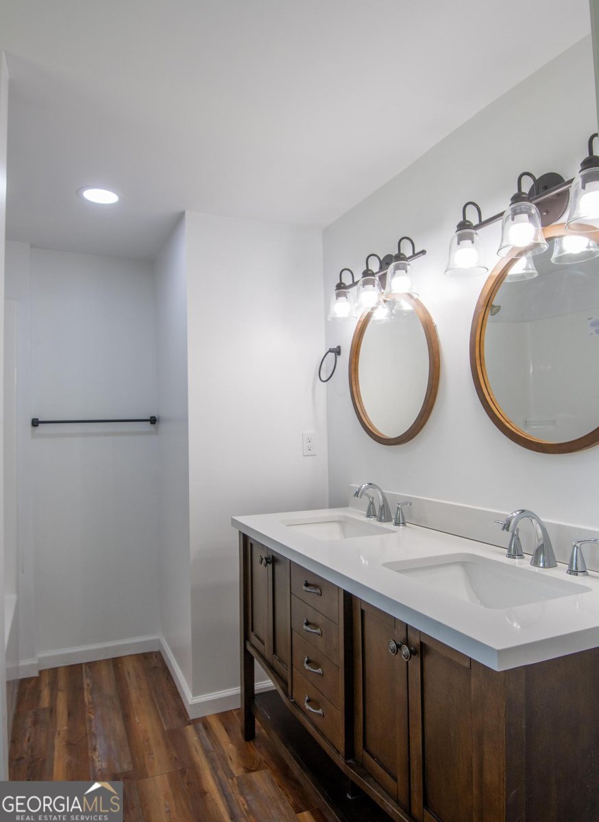 938 Rifle Road Sylvania - 4