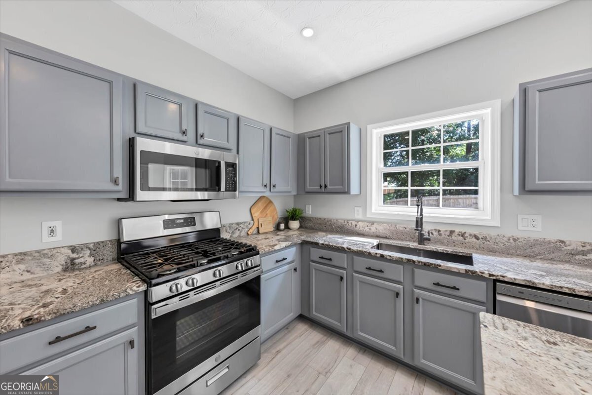 5195 Oaks Landing Court Sugar Hill - 10