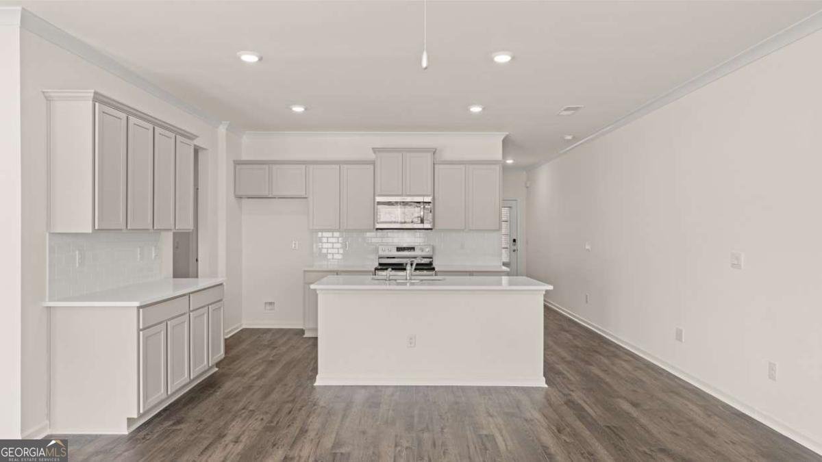 255 Silver Moon Drive Loganville - 40