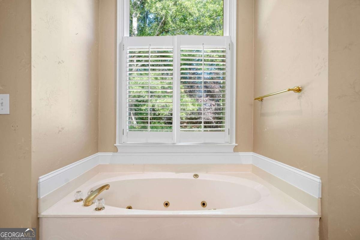 226 EUHARLEE FIVE FORKS Road Kingston - 8