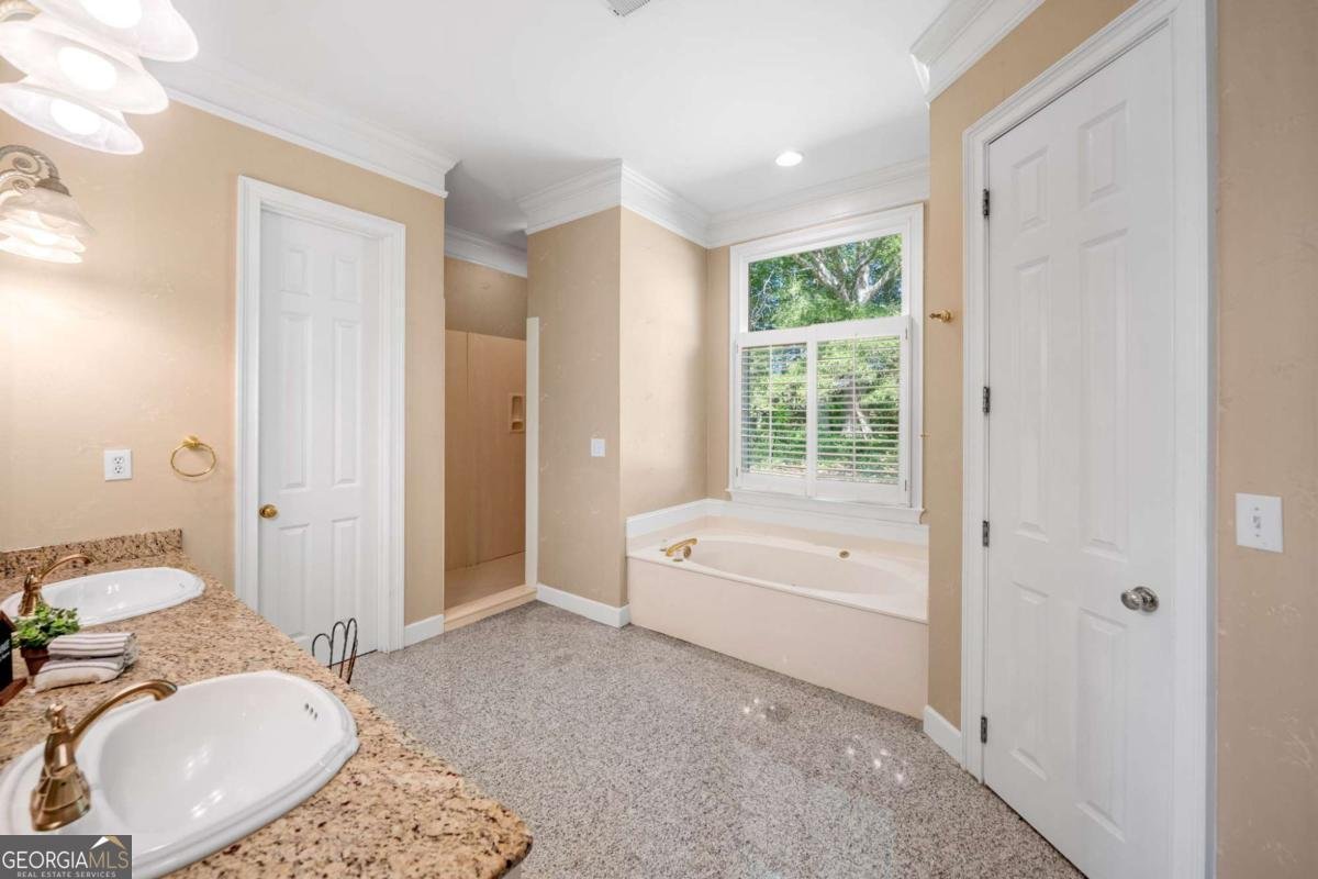 226 EUHARLEE FIVE FORKS Road Kingston - 9