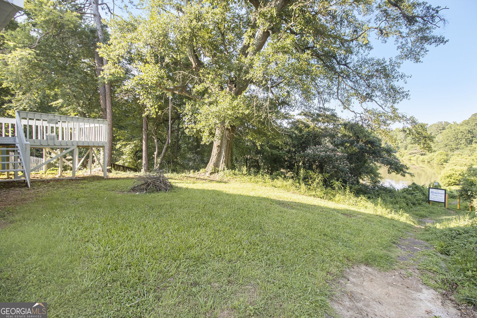 1077 Mainstreet Valley Drive Stone Mountain - 24