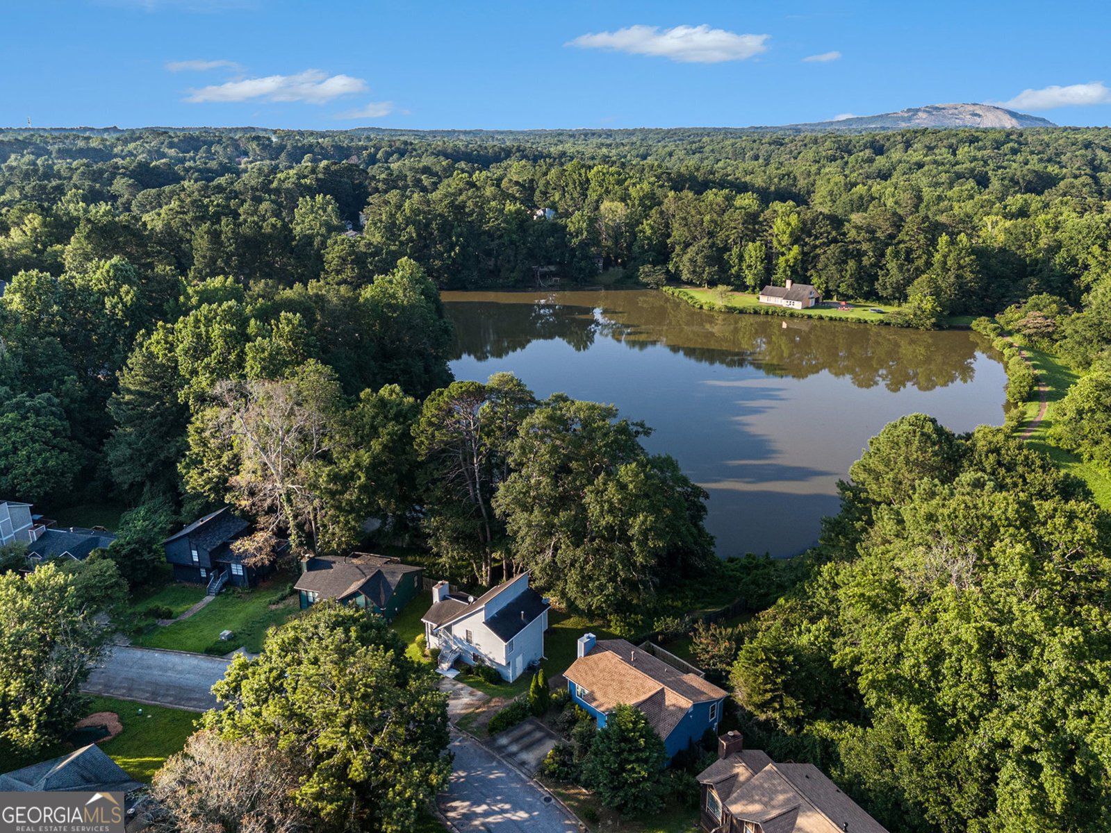 1077 Mainstreet Valley Drive Stone Mountain - 25