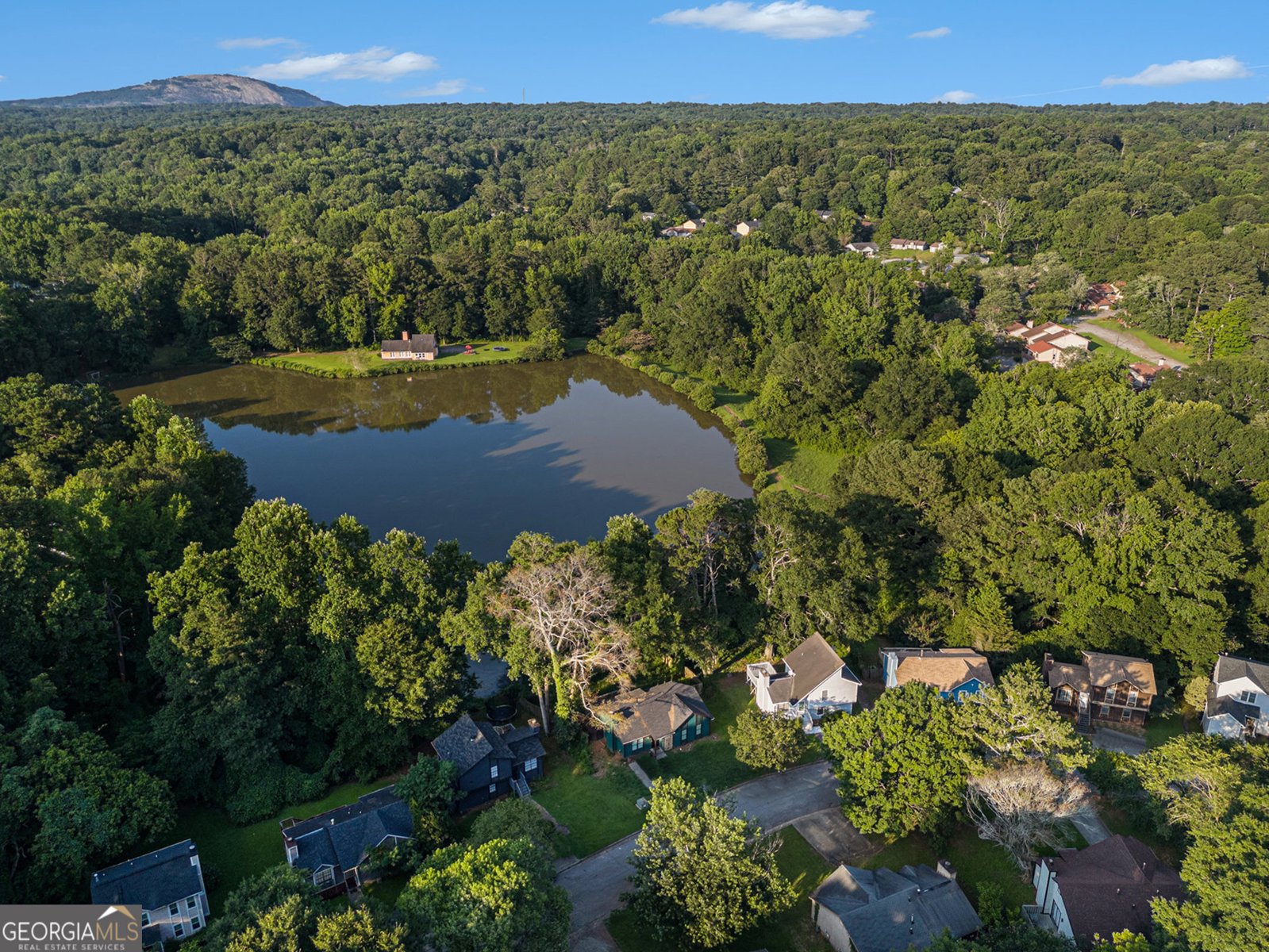 1077 Mainstreet Valley Drive Stone Mountain - 26