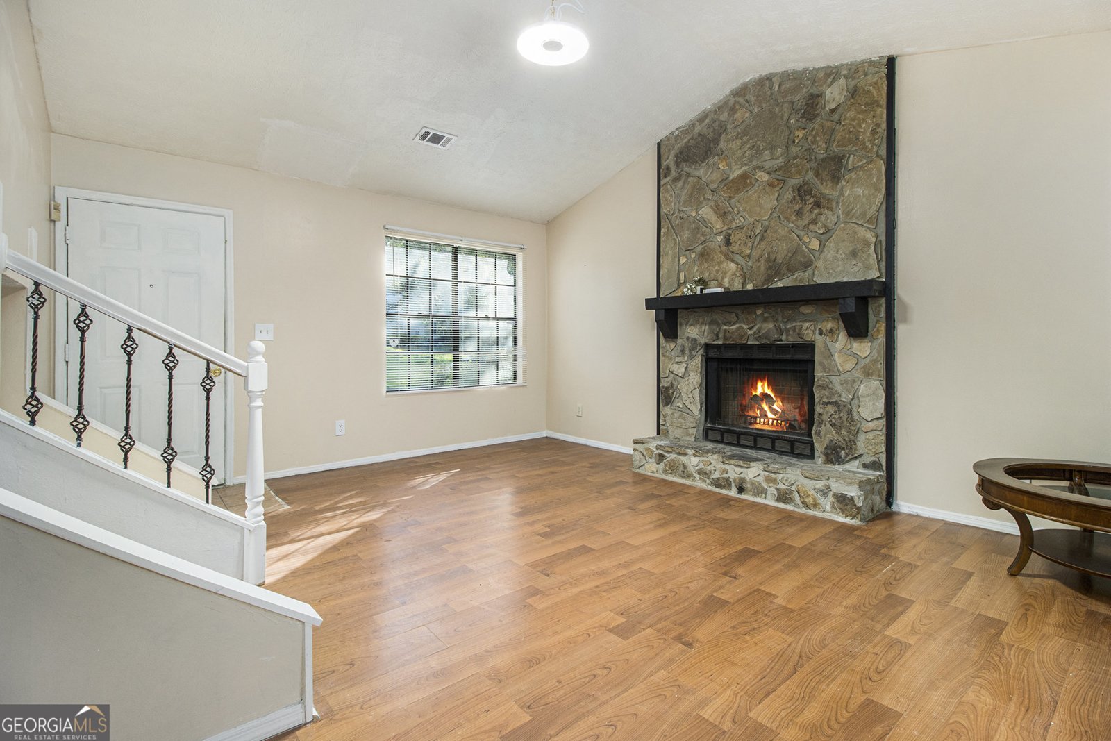 1077 Mainstreet Valley Drive Stone Mountain - 4