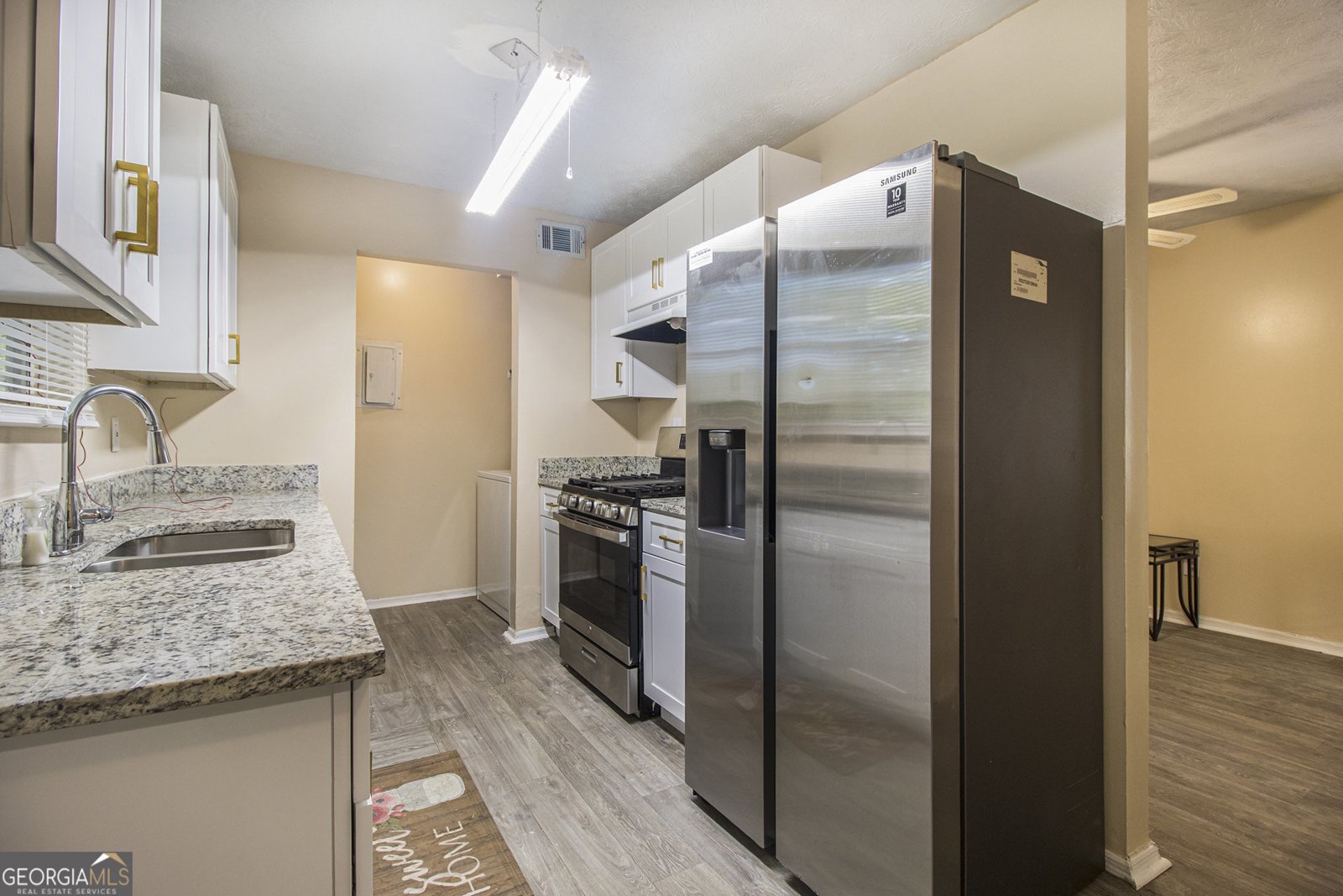 1077 Mainstreet Valley Drive Stone Mountain - 7