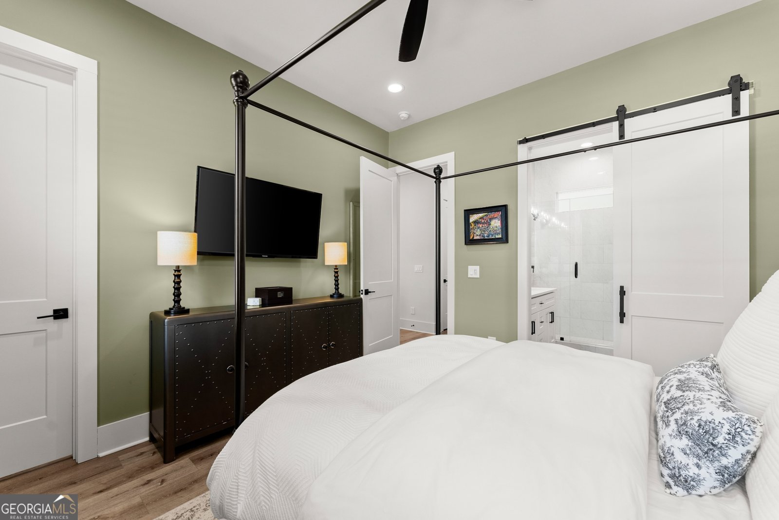 306 Clarendon Court Gainesville - 18