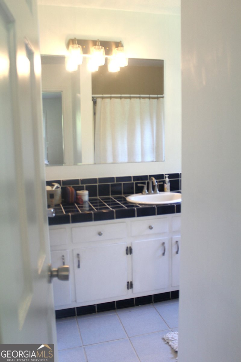 5225 Kings Highway Douglasville - 39
