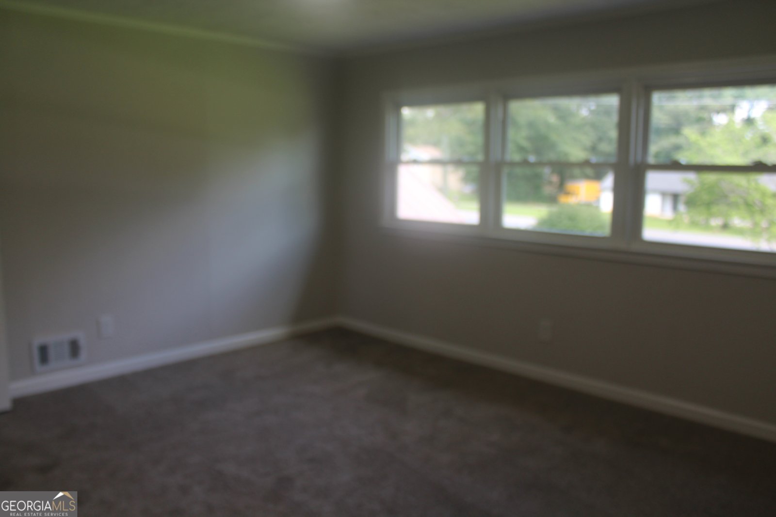 5225 Kings Highway Douglasville - 72