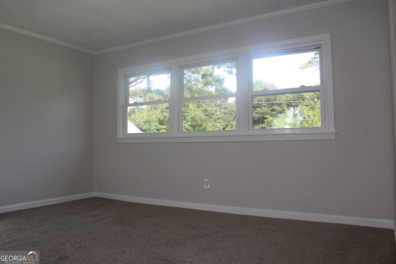 5225 Kings Highway Douglasville - 77