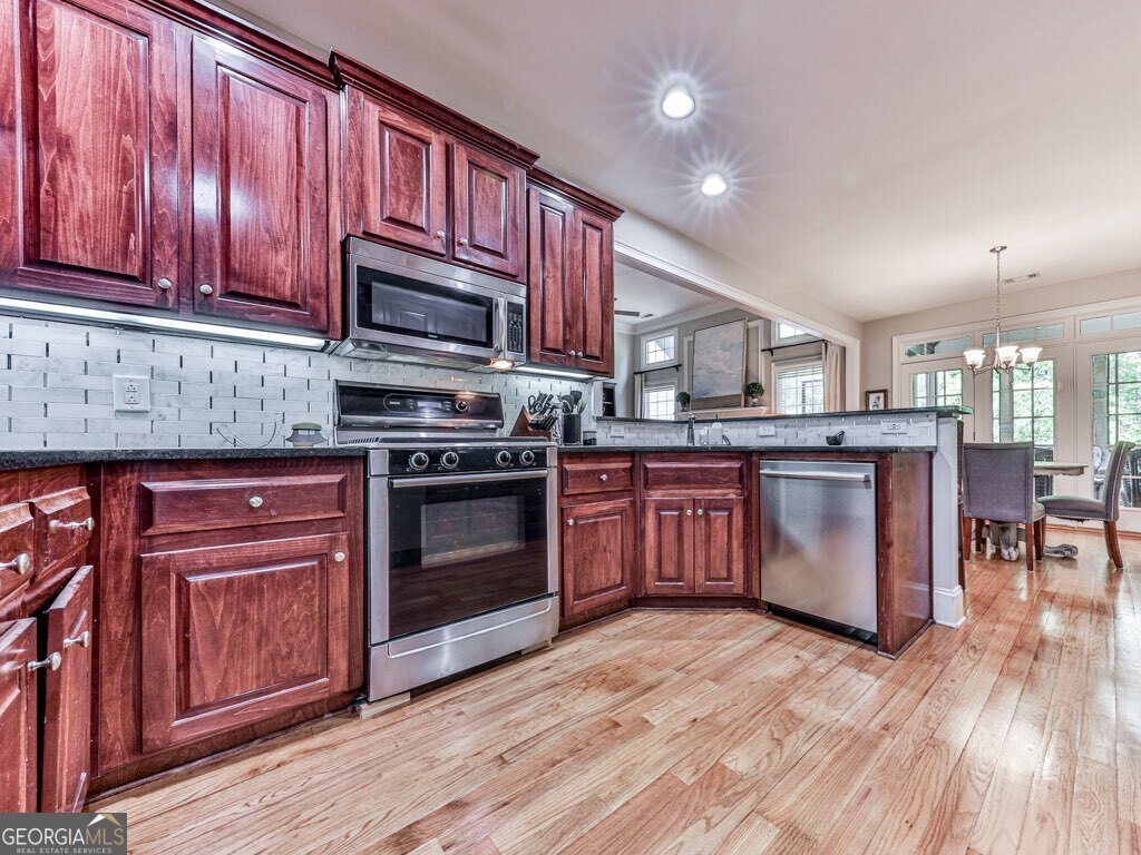 1076 Pinyan Lane Canton - 6