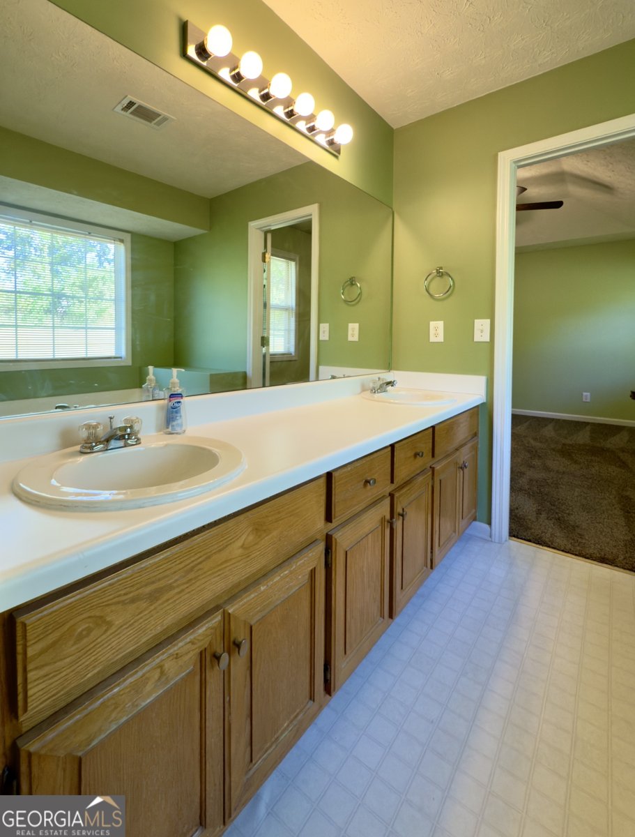 4261 Chimney House Lane Gillsville - 16