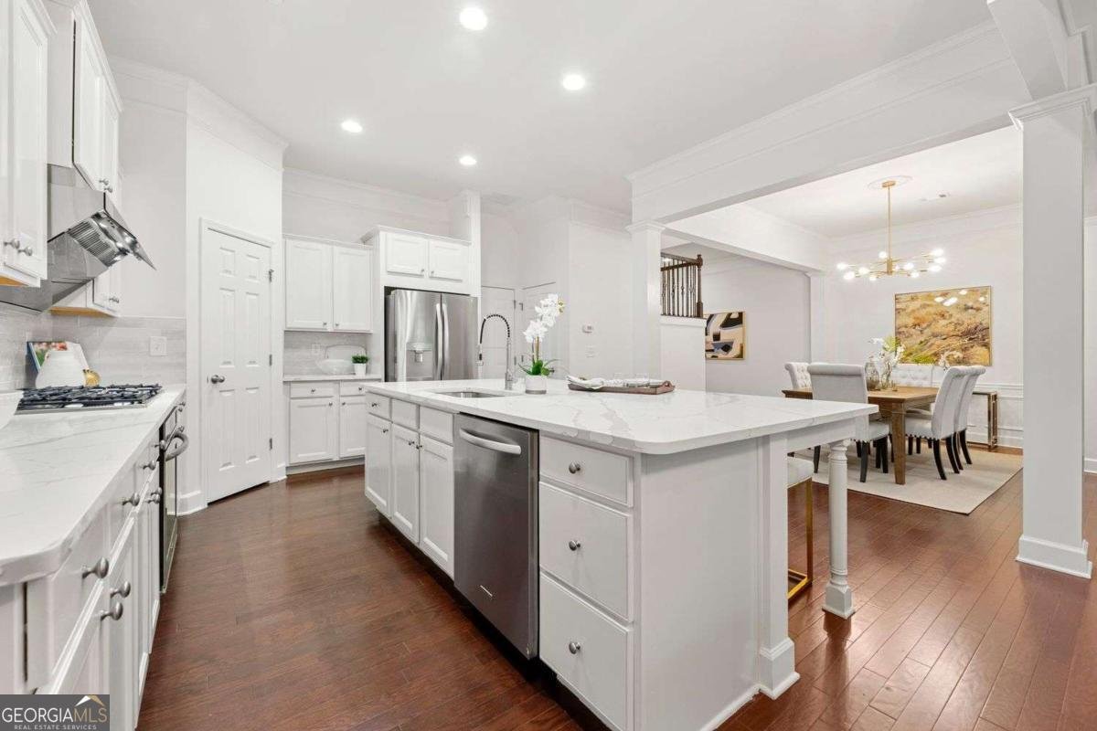 5534 Parkerton Lane Sandy Springs - 4