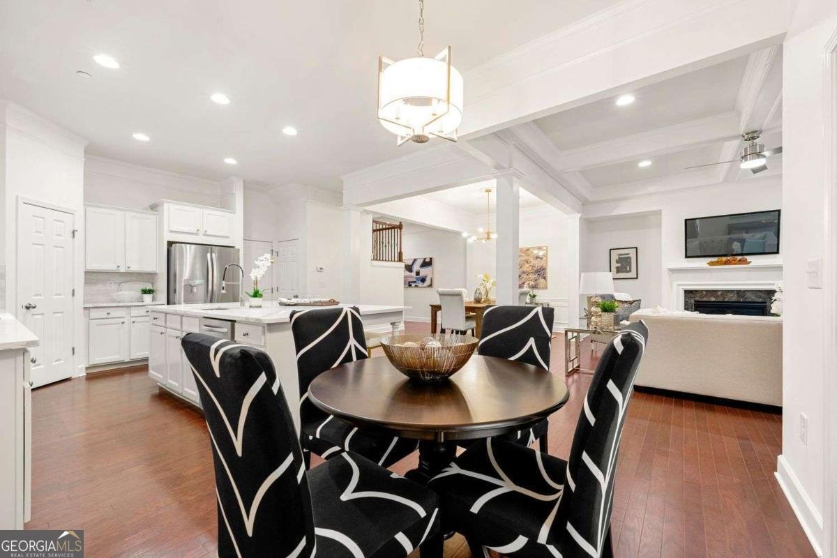 5534 Parkerton Lane Sandy Springs - 8