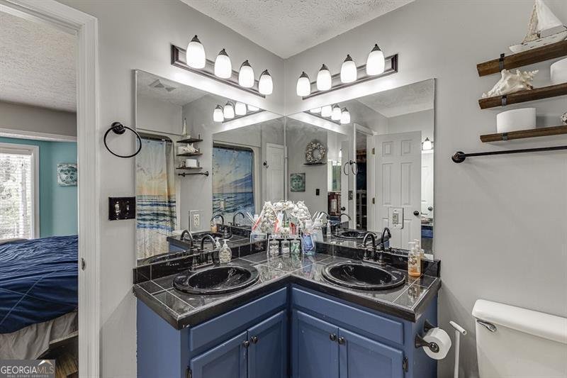 4434 4434 HIDDEN OAKS Drive Flowery Branch - 30