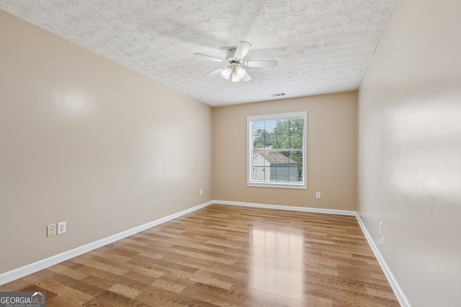 2379 Fallbrook Court Duluth - 30