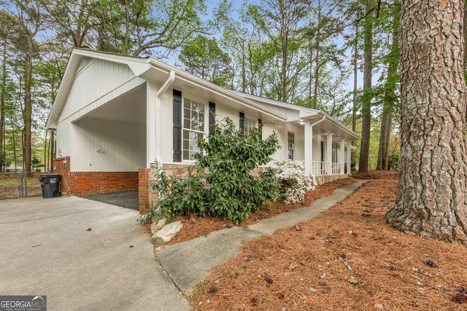 2694 Hickory Valley Drive Snellville - 30