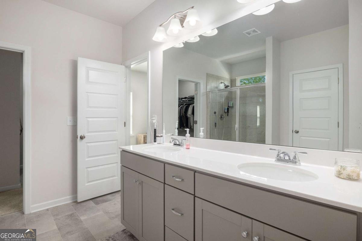 66 Lyndhurst Drive Bethlehem - 19
