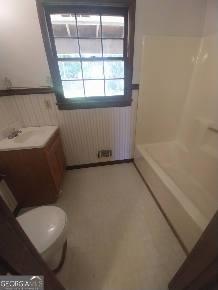 6005 Hendrix Road Cumming - 9