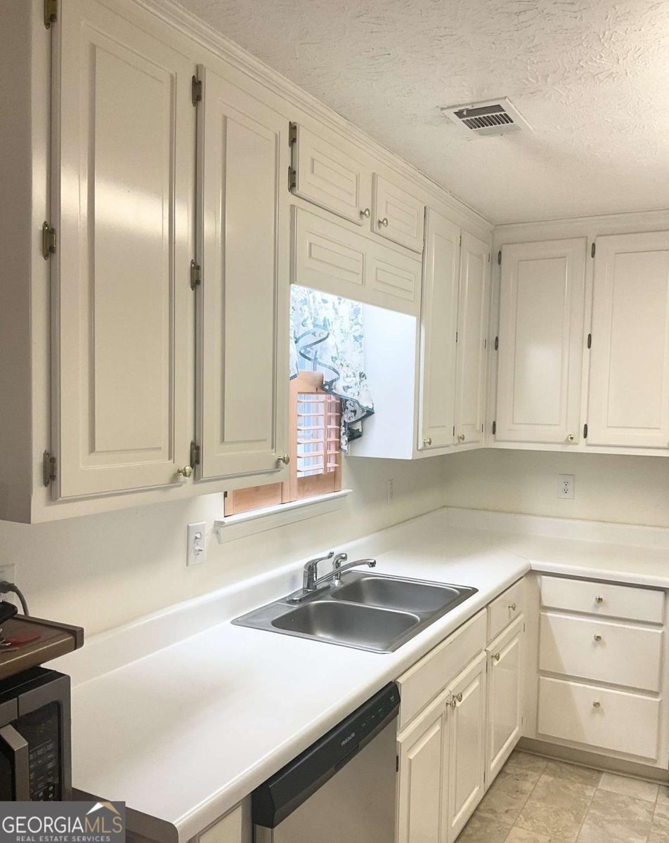 3041 Regal Drive Mcdonough - 3