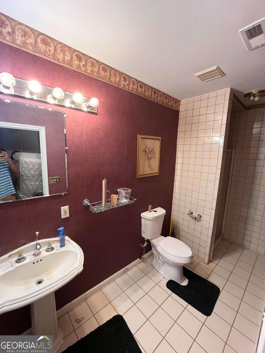 199 Scenic View Lane Stone Mountain - 16