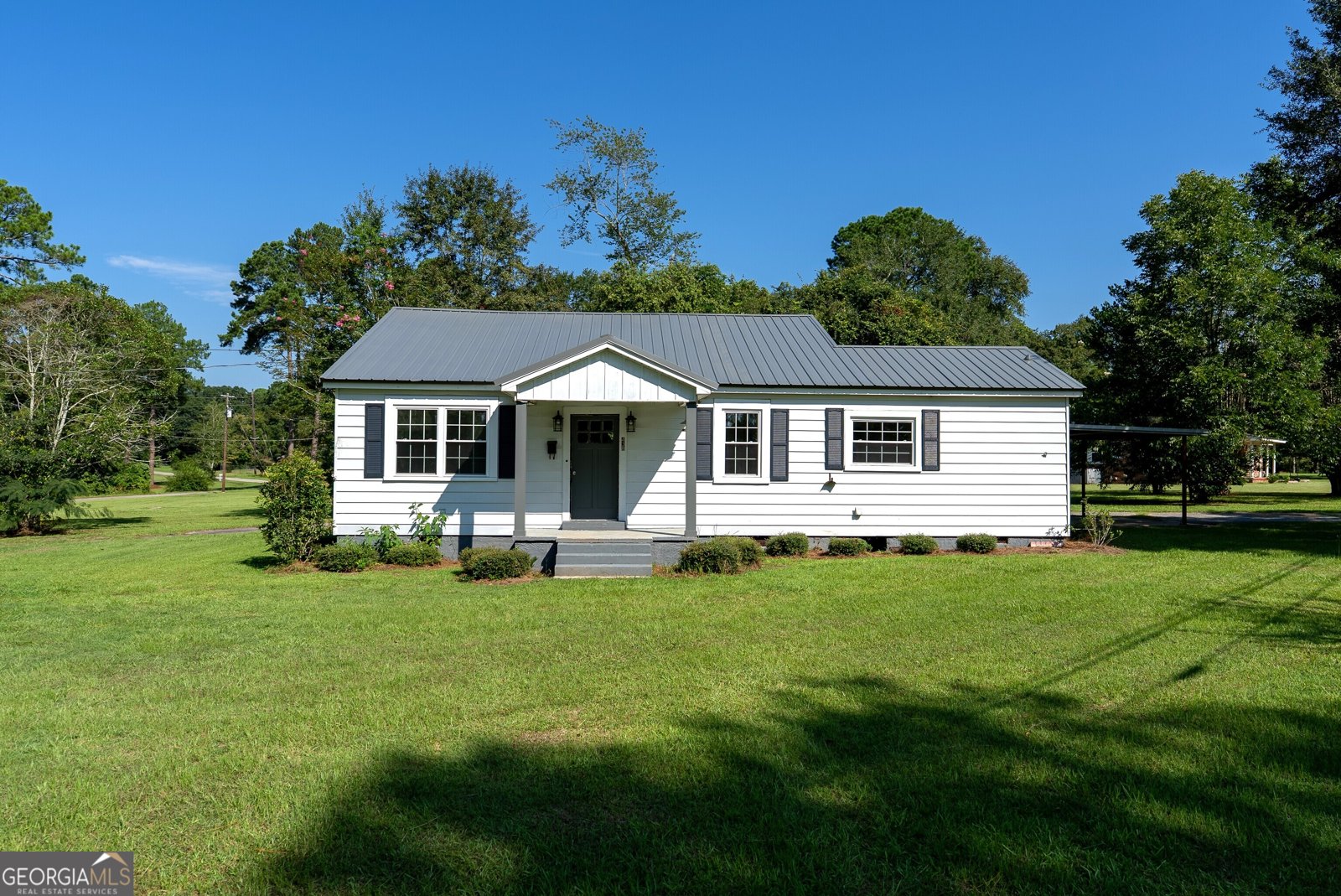 438 Dogwood Drive Pelham - 1