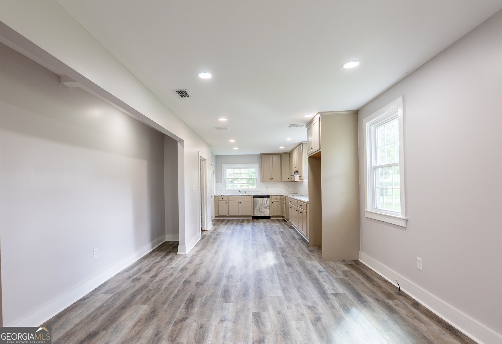 438 Dogwood Drive Pelham - 19