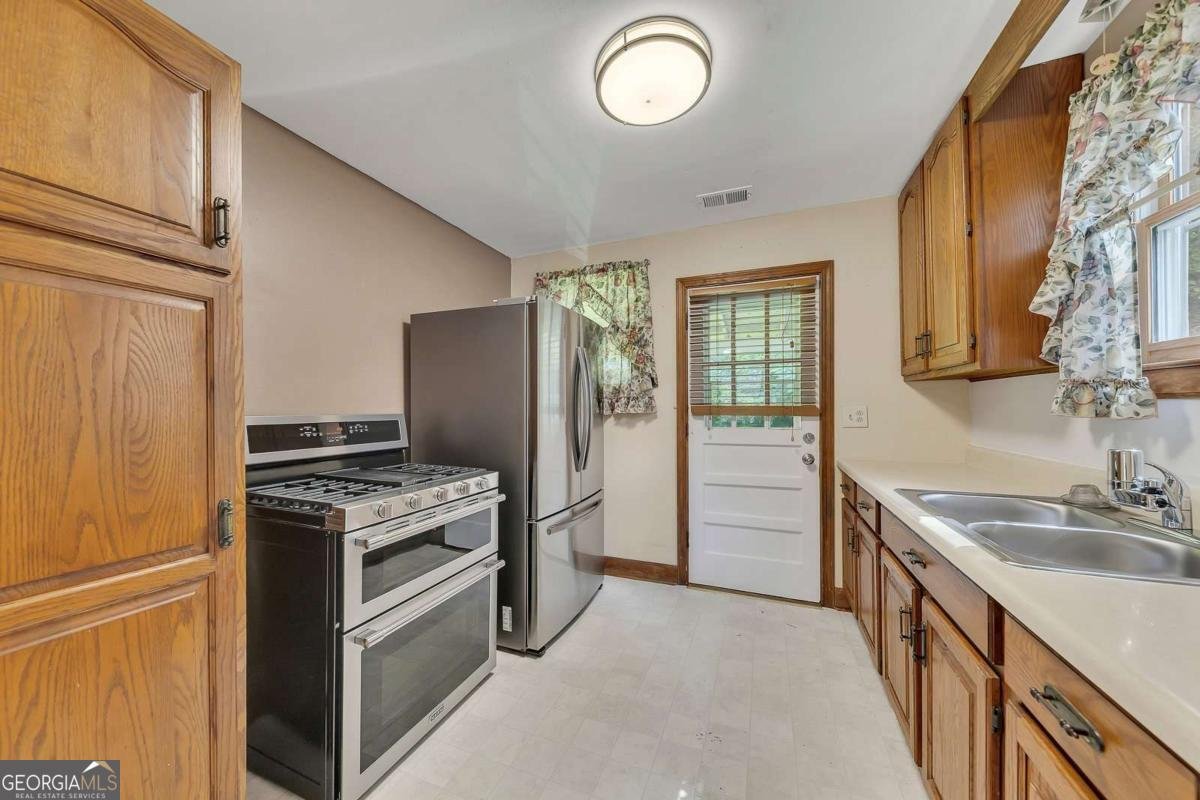 849 PARK Avenue Marietta - 19