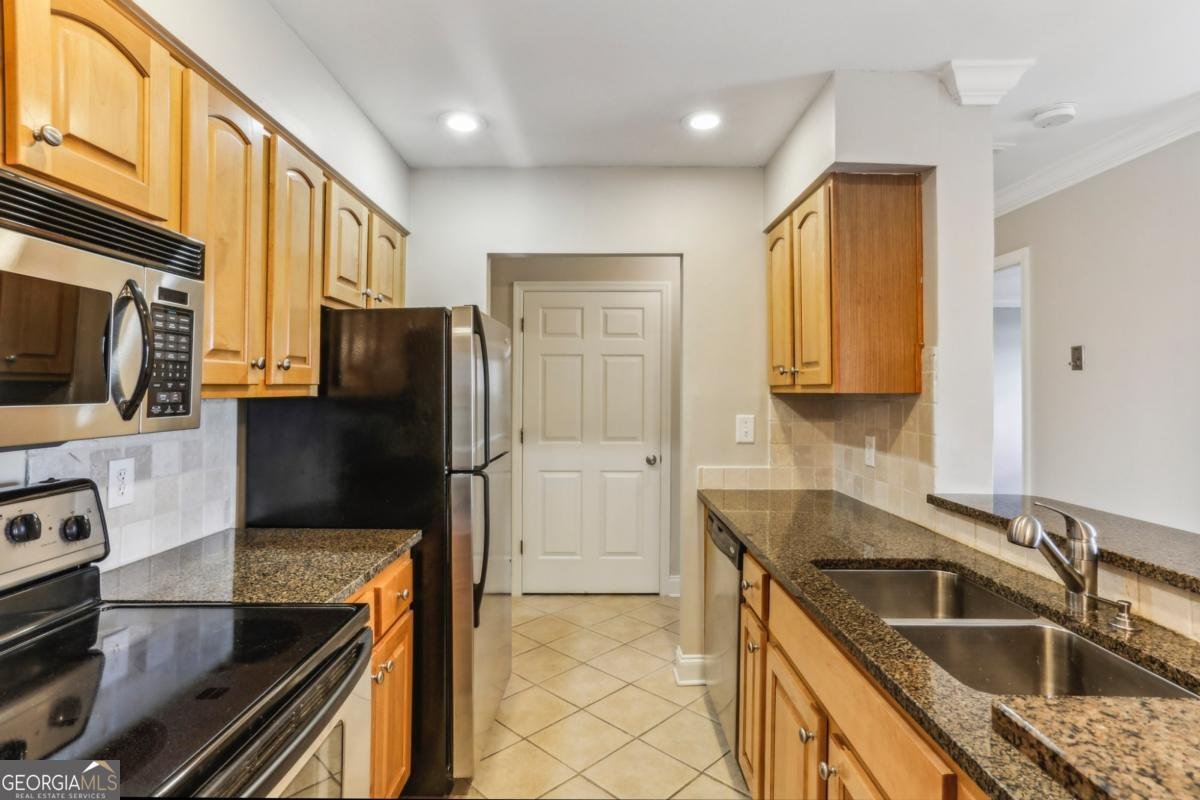 300 Johnson Ferry Road Atlanta - 5