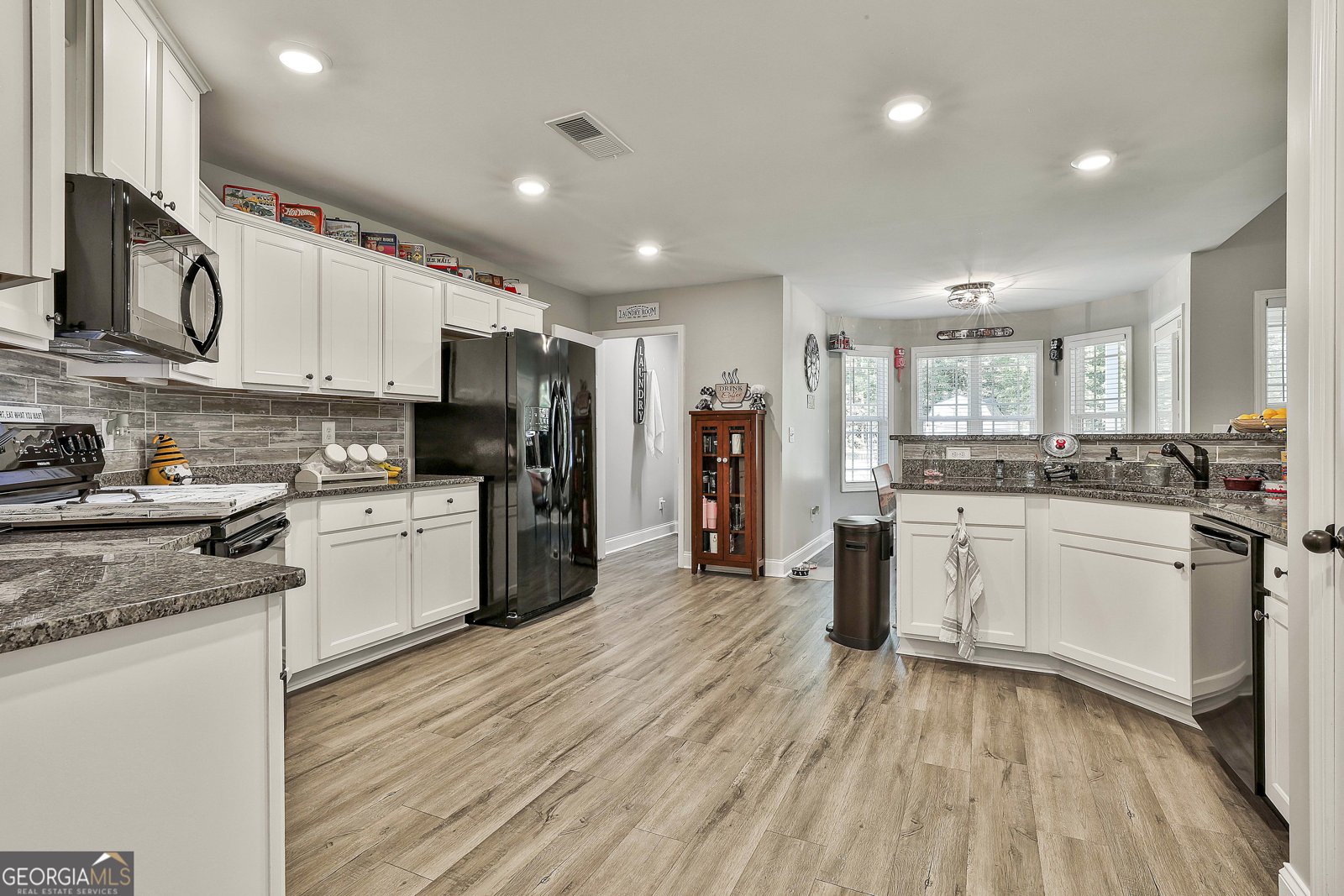 120 Mylee Cove Barnesville - 28