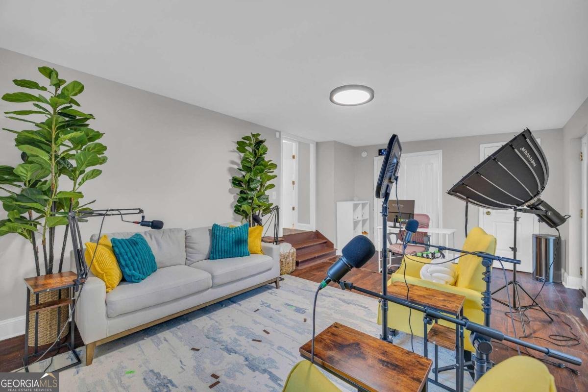 1376 Hancock Avenue Athens - 19