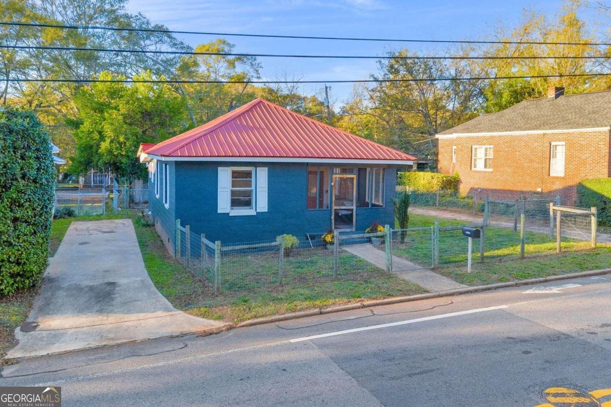 1376 Hancock Avenue Athens - 22