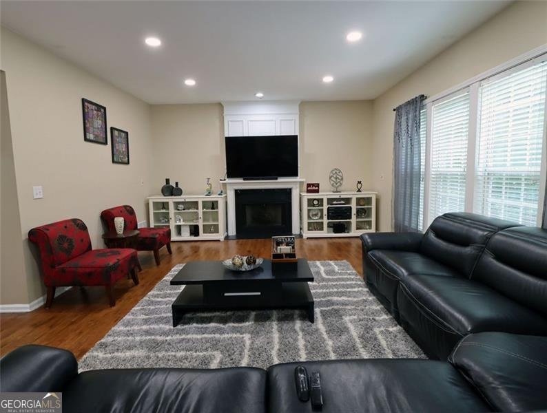 5157 WELLISFORD suwanee - 22