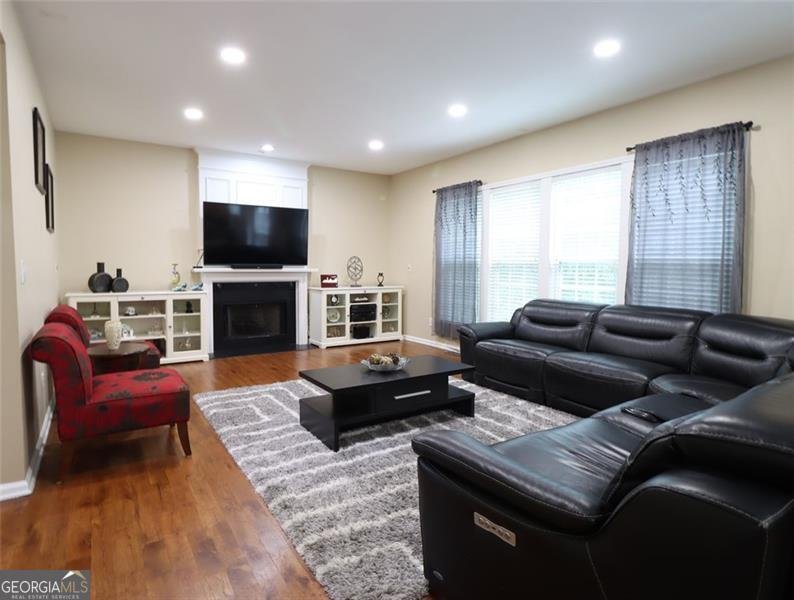 5157 WELLISFORD suwanee - 23