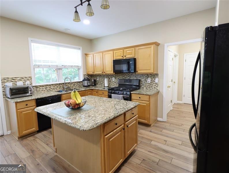 5157 WELLISFORD suwanee - 31